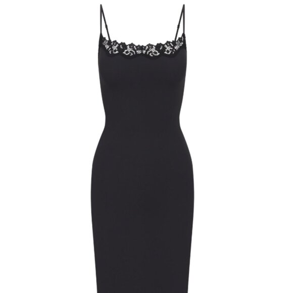 NWOT SKIMS Fits Everyone Lace Slip Dress in Onyx - Picture 1 of 4